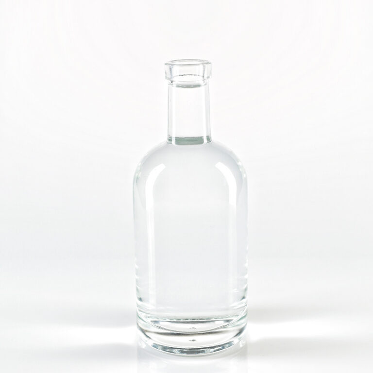 750ML680g Round Classic Style Glass Bottle For Vodka