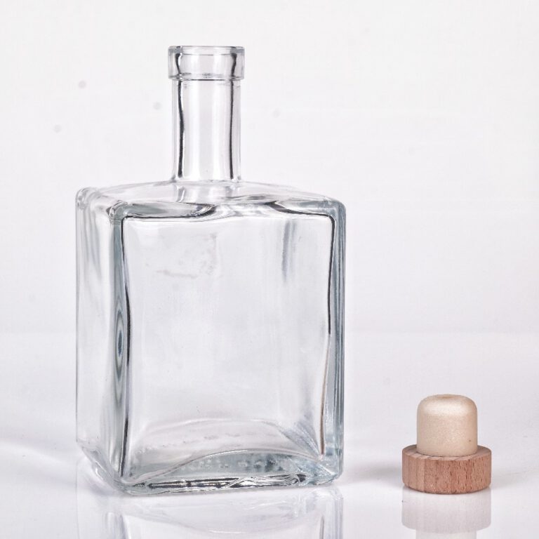 500ML680g Square Glass Bottle Is Grand And Luxurious