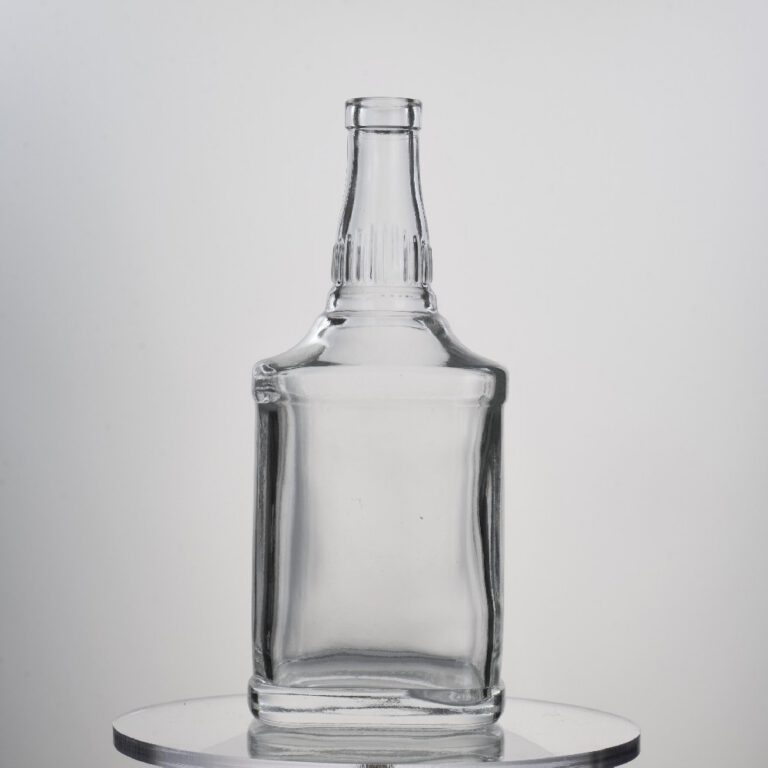 750ml 700g Fancy Upscale Perfume Bottle With Cap