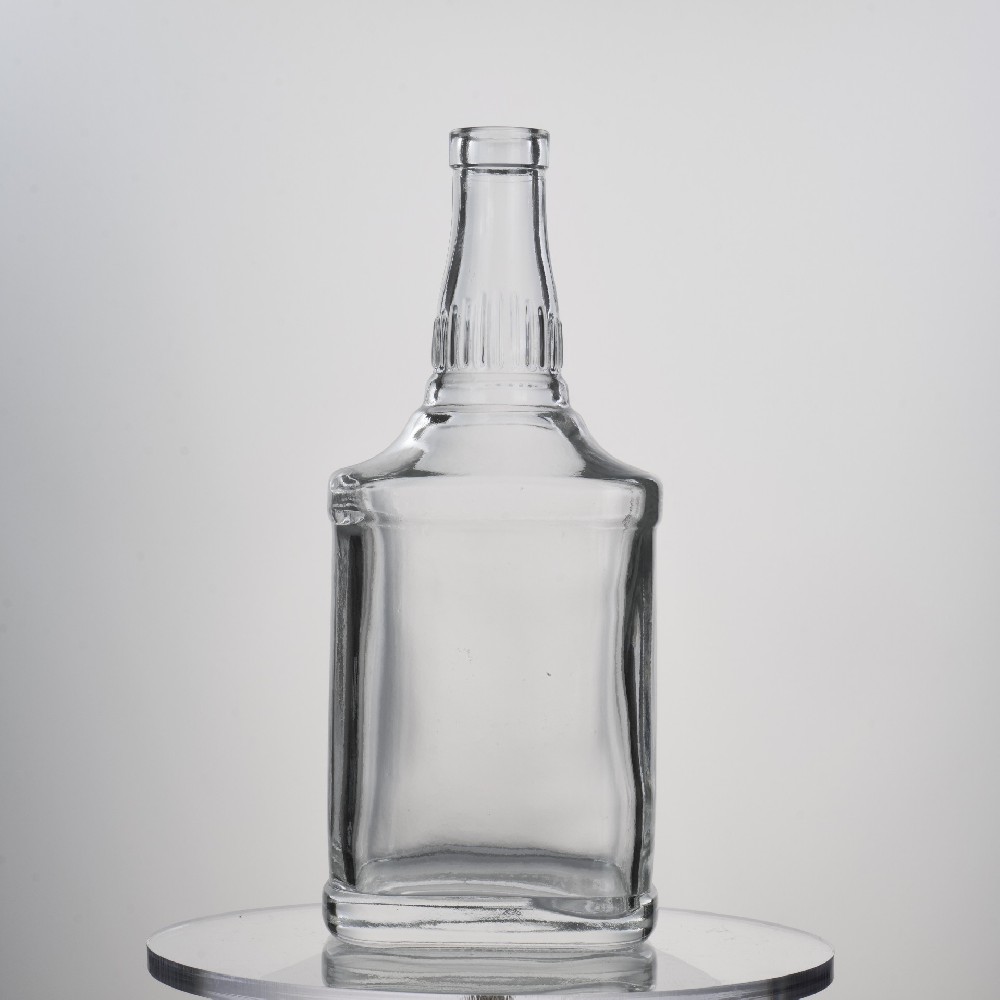 750ml 700g Fancy Upscale Perfume Bottle With Cap