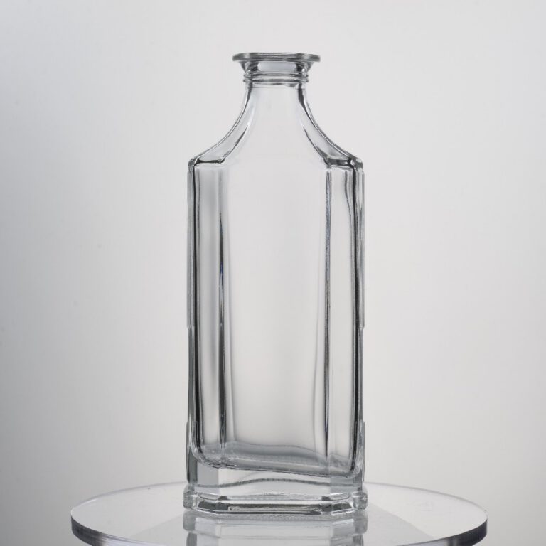 500ML620g Square Glass Bottle Is Grand And Luxurious