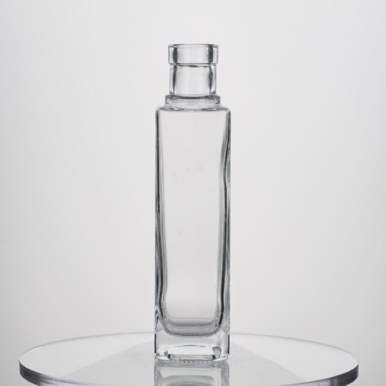 200ML280g Square Glass Bottle Is Grand And Luxurious