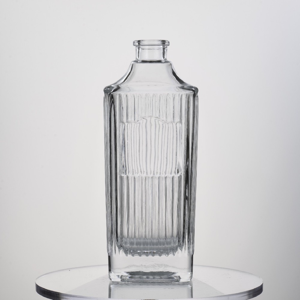 500ML800g Square Glass Bottle Is Grand And Luxurious