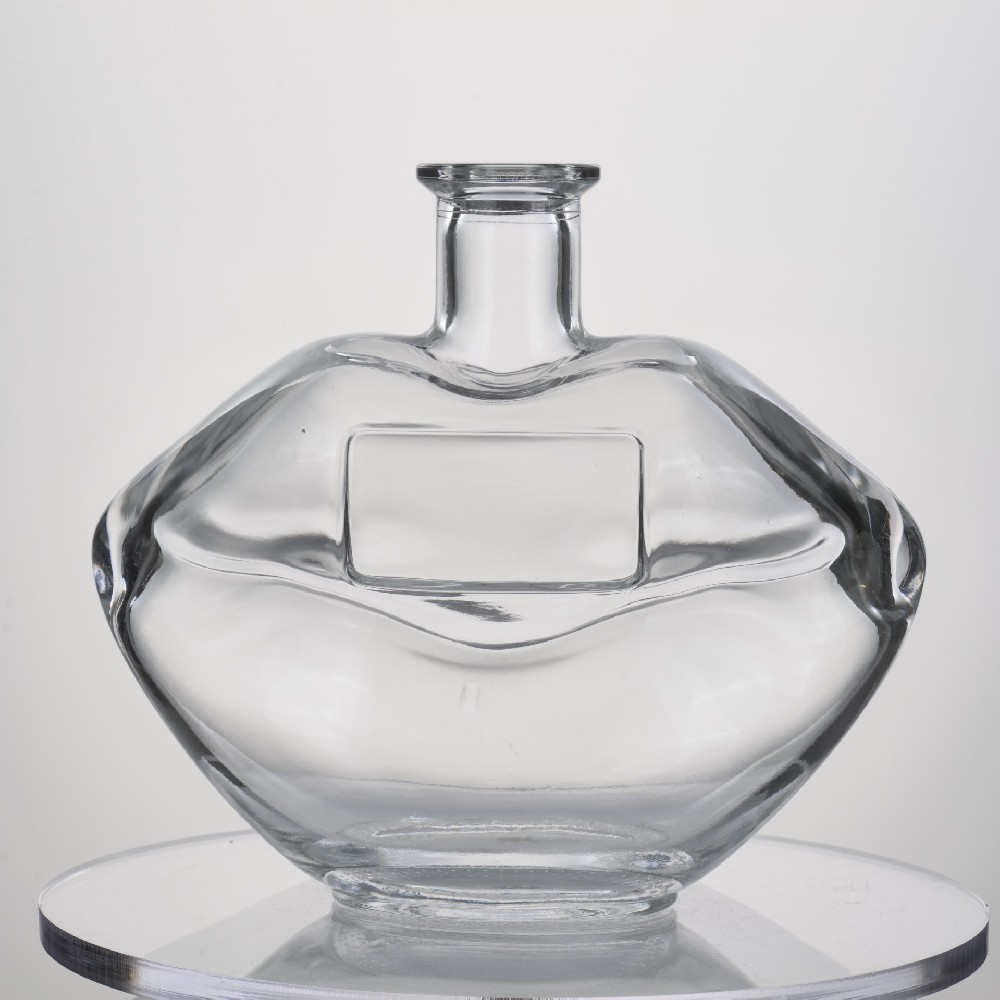 750ML650g Glass Bottle For Vodka Spirits