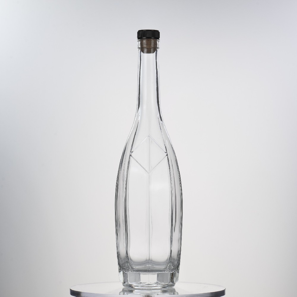 700ML 680g Wholesale Fashion Glass Bottle For Liquor