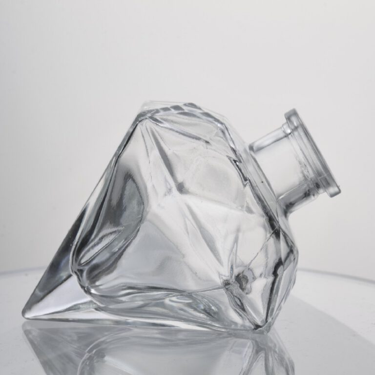 Customization Glass Bottle Is Grand And Luxurious