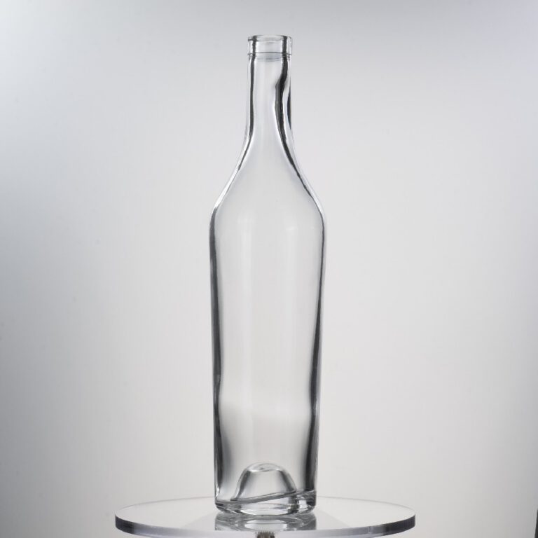 700ML 680g Clear Engraving Glass Bottle For Tequila Gin
