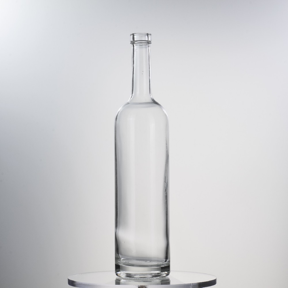 780ML 620g Decoration Custom Shaped Glass Bottle For Gin Brandy