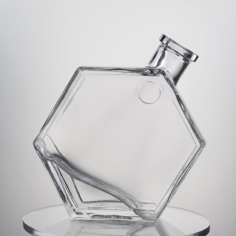 700ML 950g OEM/ODM Different Sizes Glass Bottle For Vodka