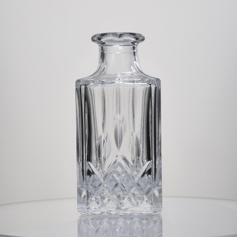 Decoration Custom Square Shaped Perfume Glass Bottle